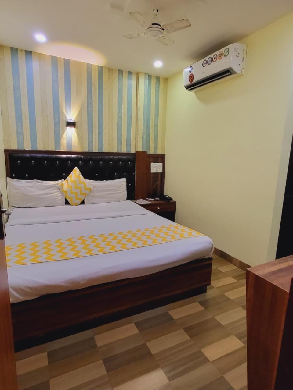 Airport Inn Residency Mumbai Bed and Breakfast in Mumbai