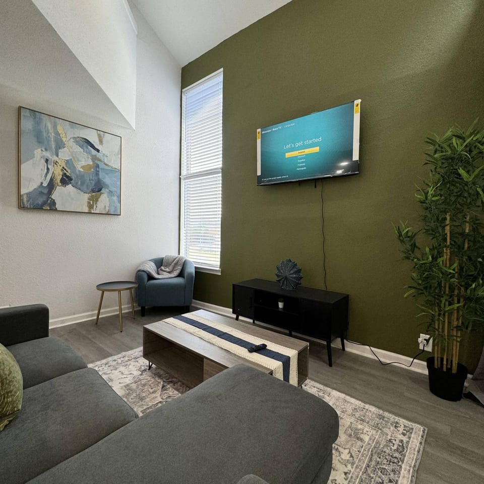 2BD - 4 Dallas l FIFA READY l 5 Min from Love Field Apartment in Dallas