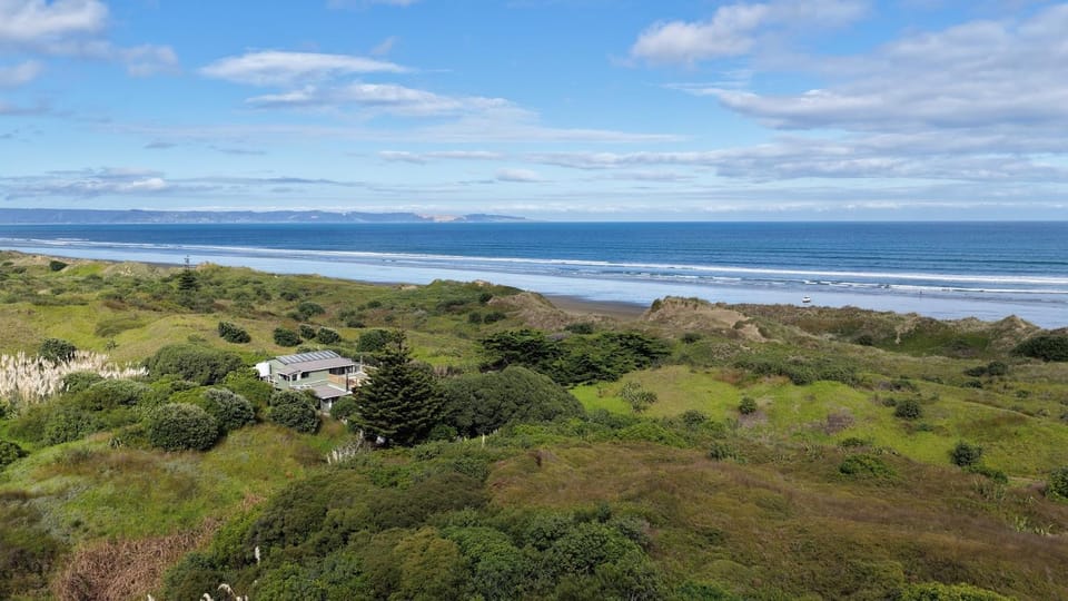Ocean Dunes Retreat - Sauna & Spa House in Northland