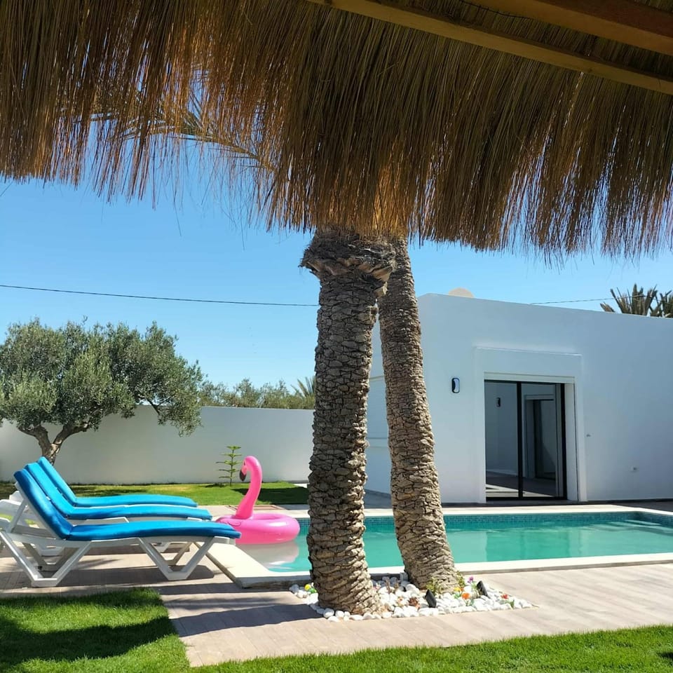Villa de luxe avec piscine privée à Tezdainne, Djerba House in Tunis