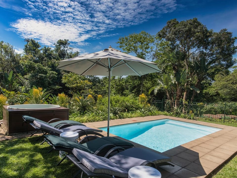 Luxury Crystal Blue Villa Eden Rock Villa in South Africa