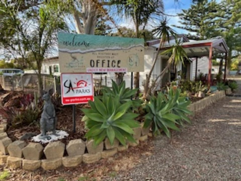 Facade/entrance, pet friendly