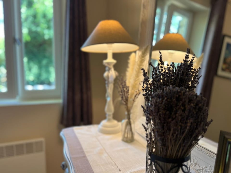 Decorative detail, Bedroom