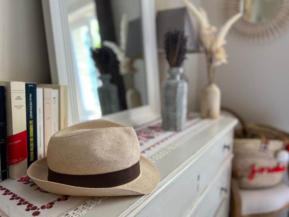 Decorative detail, Bedroom