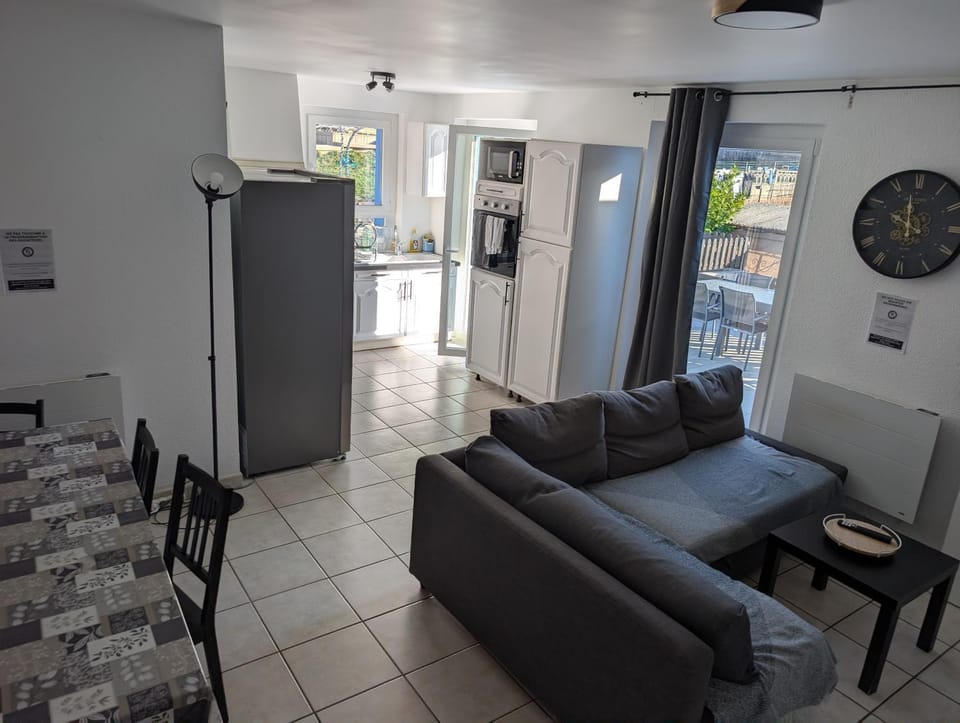 La Maison Bleue Apartment in Bourgogne-Franche-Comté