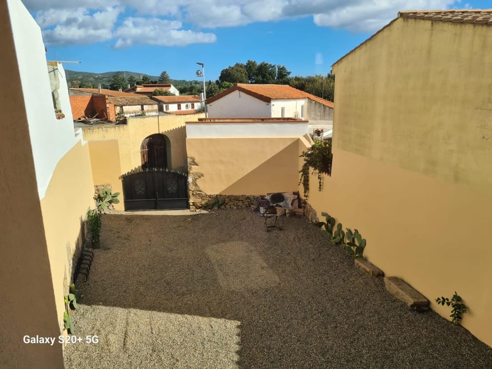 Inner courtyard view