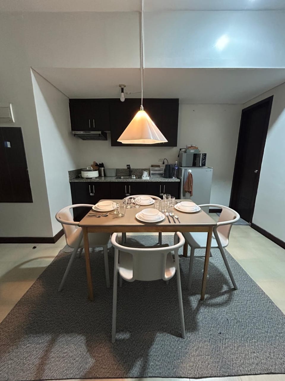 San Lorenzo Place by MG Holiday Home Apartment in Pasay