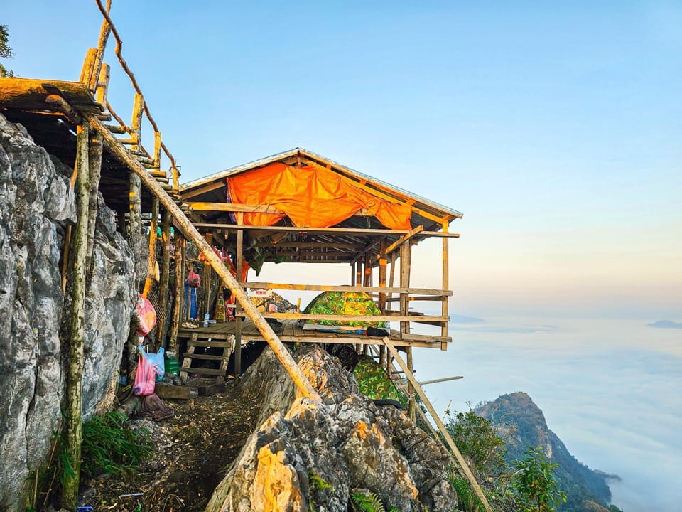 Pha Mok Paradise Camping in Nongkhiaw Luxury tent in Luang Prabang Province, Laos