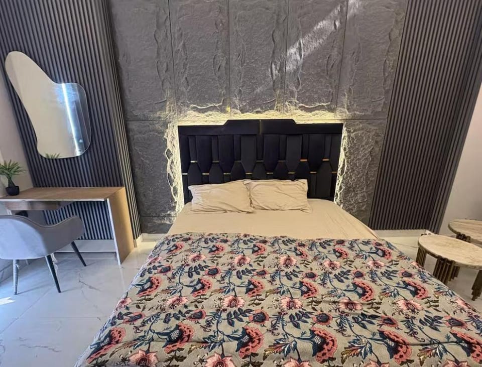Royal Nest Studio Apartment Apartment in Noida