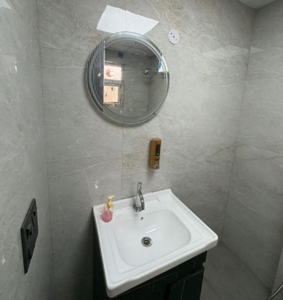 Royal Nest Studio Apartment Apartment in Noida