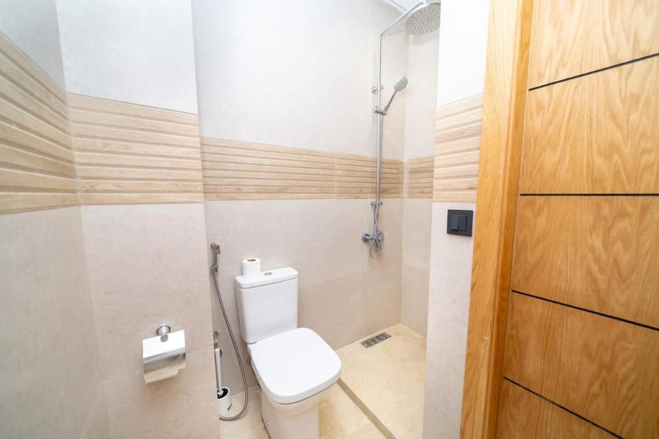Appartement Élégant avec 2 Chambres Confortable Apartment in Tangier