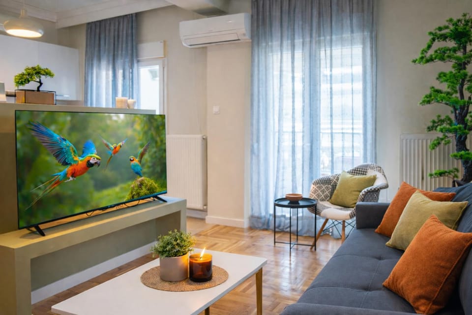 TV and multimedia, Living room, Seating area
