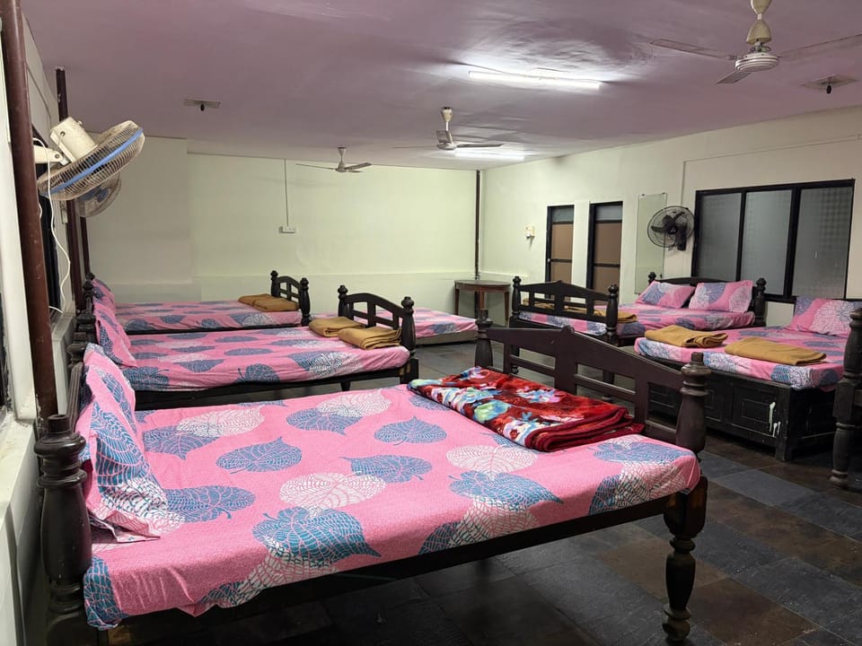 Green Wave - Your Budget Stay Hotel in Maharashtra