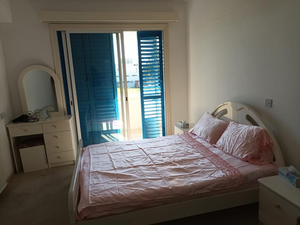 Sea breeze 4 bedroom villa Villa in Oroklini