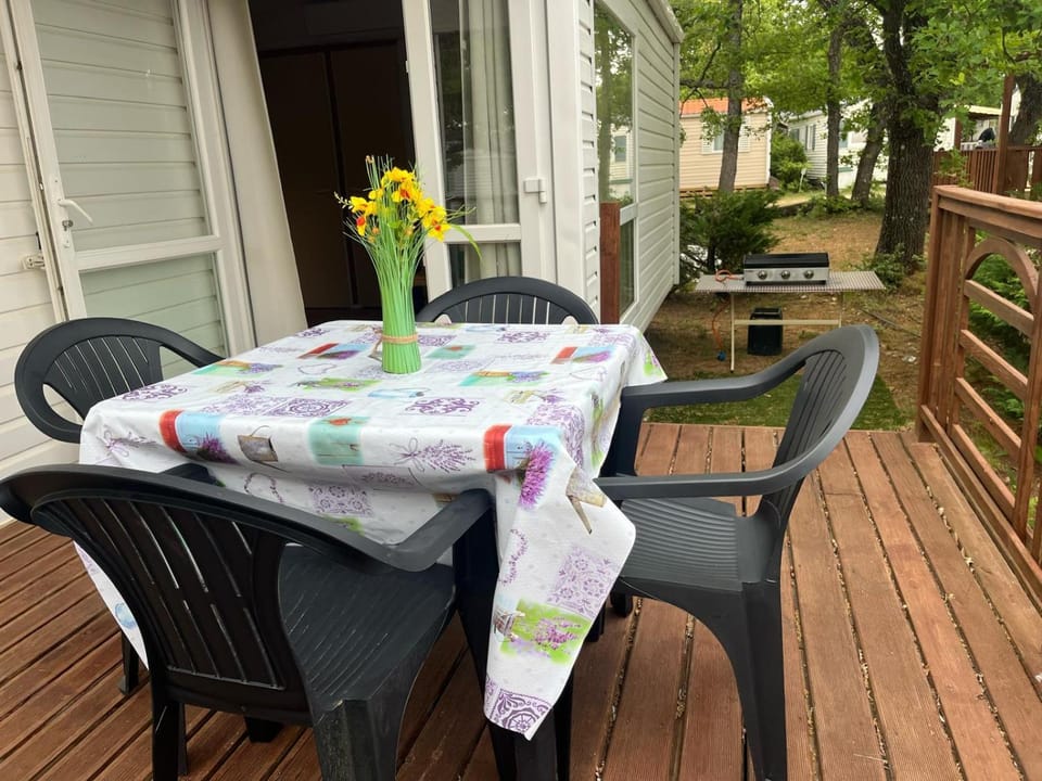 Balcony/Terrace, Dining area