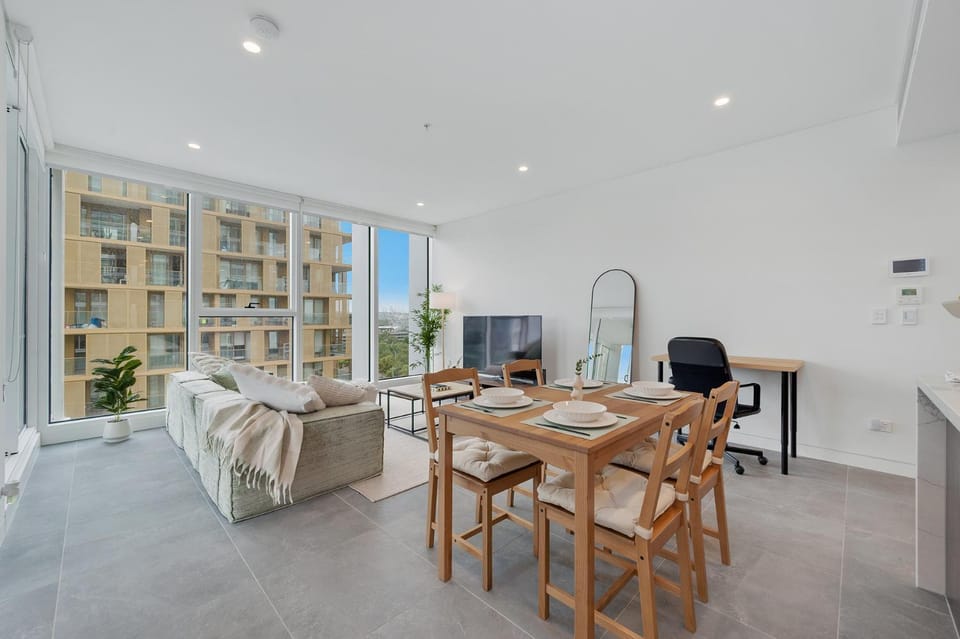 Modern Getaway with Stunning Accor Stadium Views Apartment in Lidcombe