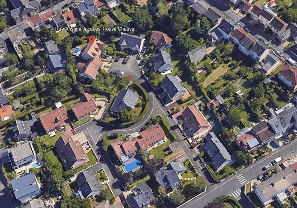Neighbourhood