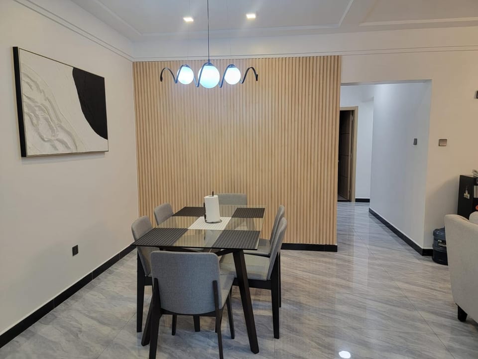 Executive elegantly furnished three bedroom apartment with all modern facilities ,modern swimming pool ,fully equipped gym,children playground and close proximity to major shopping centers and gourmet restaurants Apartment in Nairobi