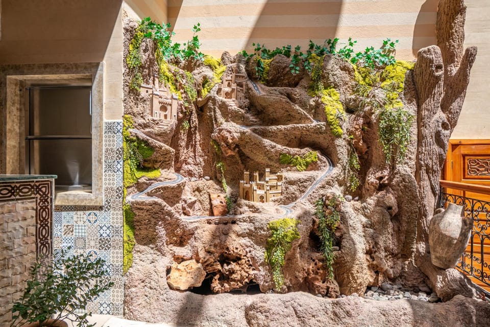 Property building, Natural landscape, Garden
