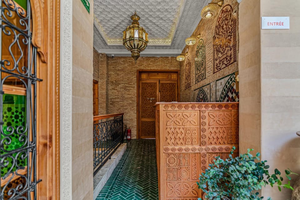 Property building, Lobby or reception