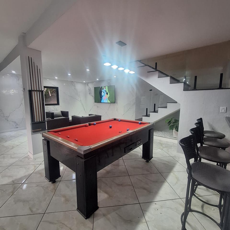 Green Valley Igaratá House in State of São Paulo