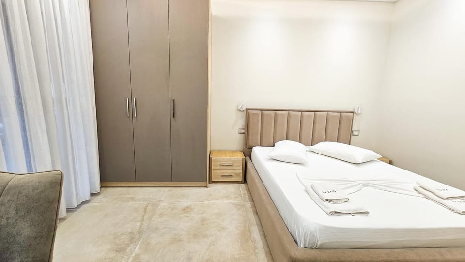 Bed, Photo of the whole room, Bedroom, towels, wardrobe