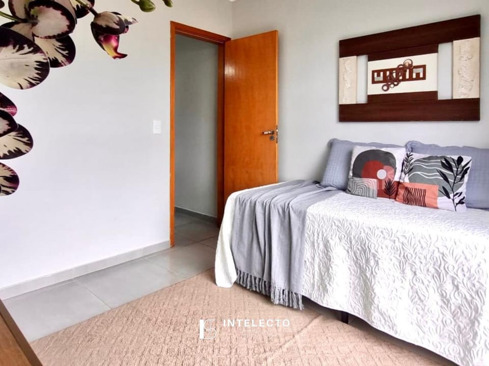 Bed, Living room