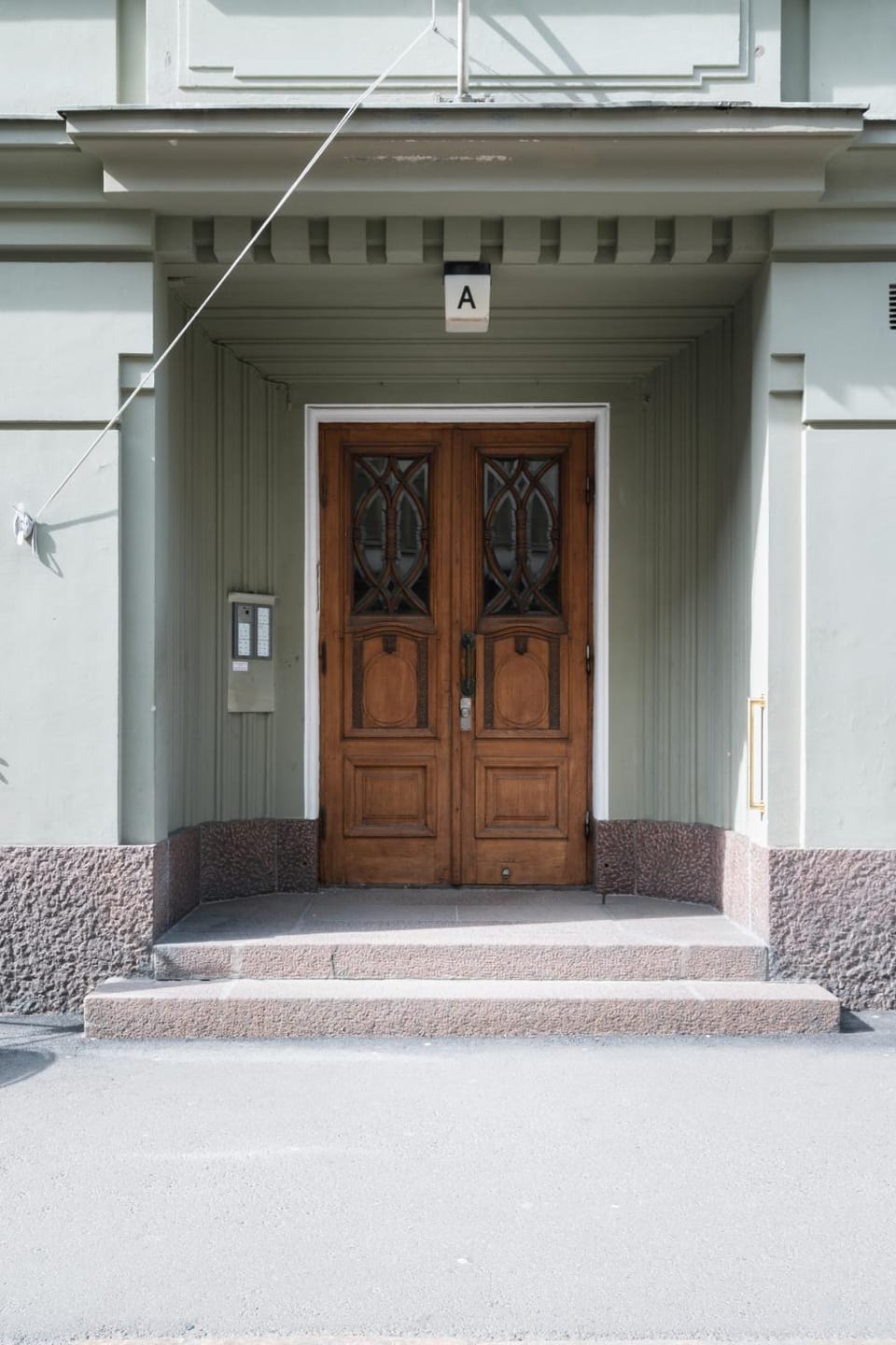 Facade/entrance