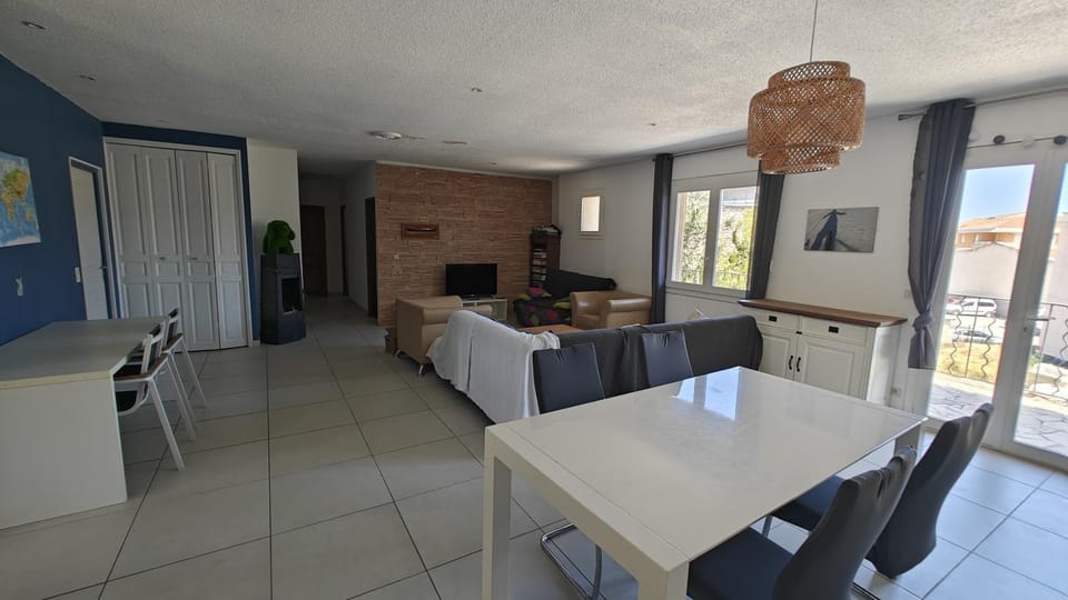 Living room, Dinner, wardrobe, kitchen, air conditioner