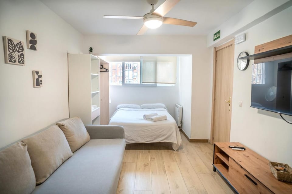 Ribadeo 2 Apartment - CC La Vaguada Apartment in Madrid