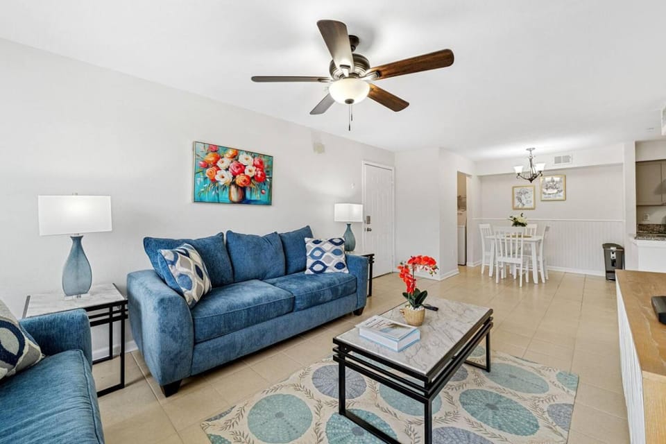 Sunkist Serenity Apartment in Destin