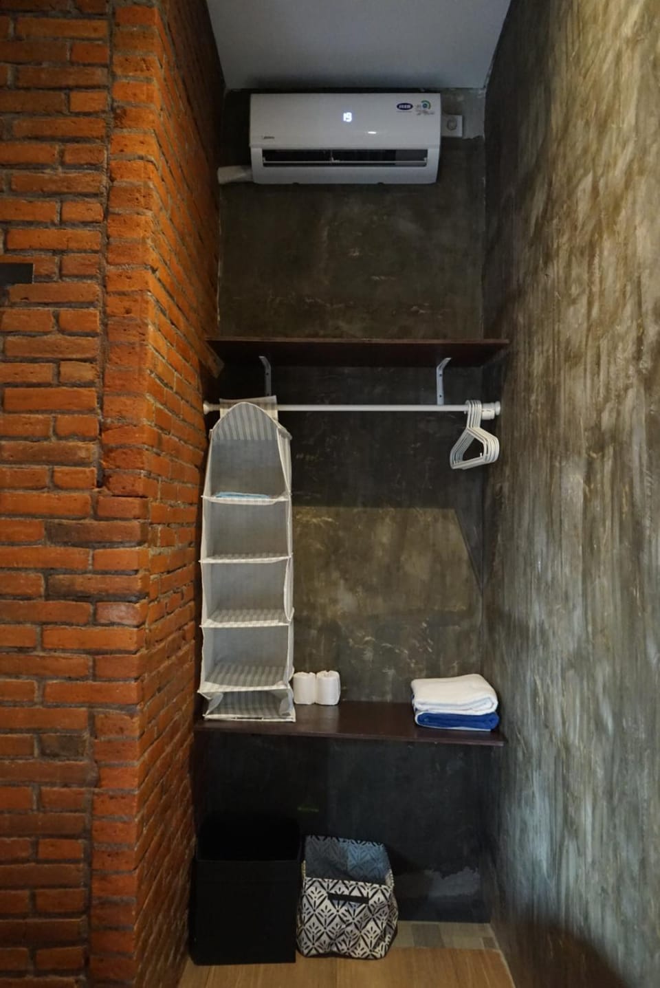 ABRHMS Guest house seminyak bali Bed and Breakfast in Kuta