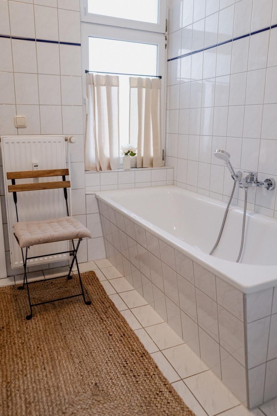 NEU - Innenstadtsuite für 4 mit Parkplatz Apartment in Schwerin