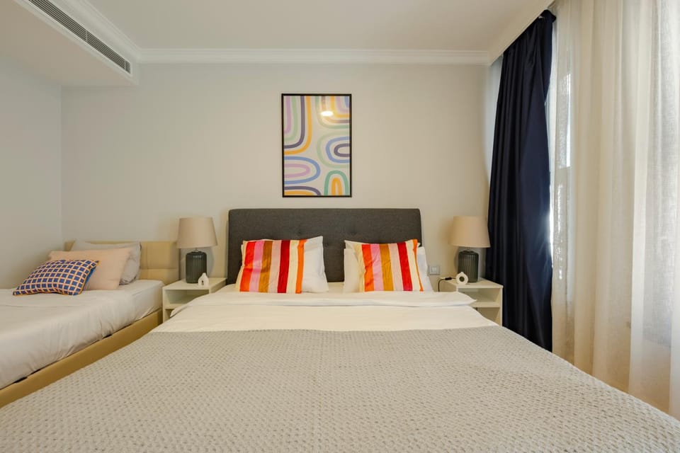 3-Bedroom Family Suite in Managed Aparthotel - Elevator & Parking near Taksim Square Apartment in Istanbul