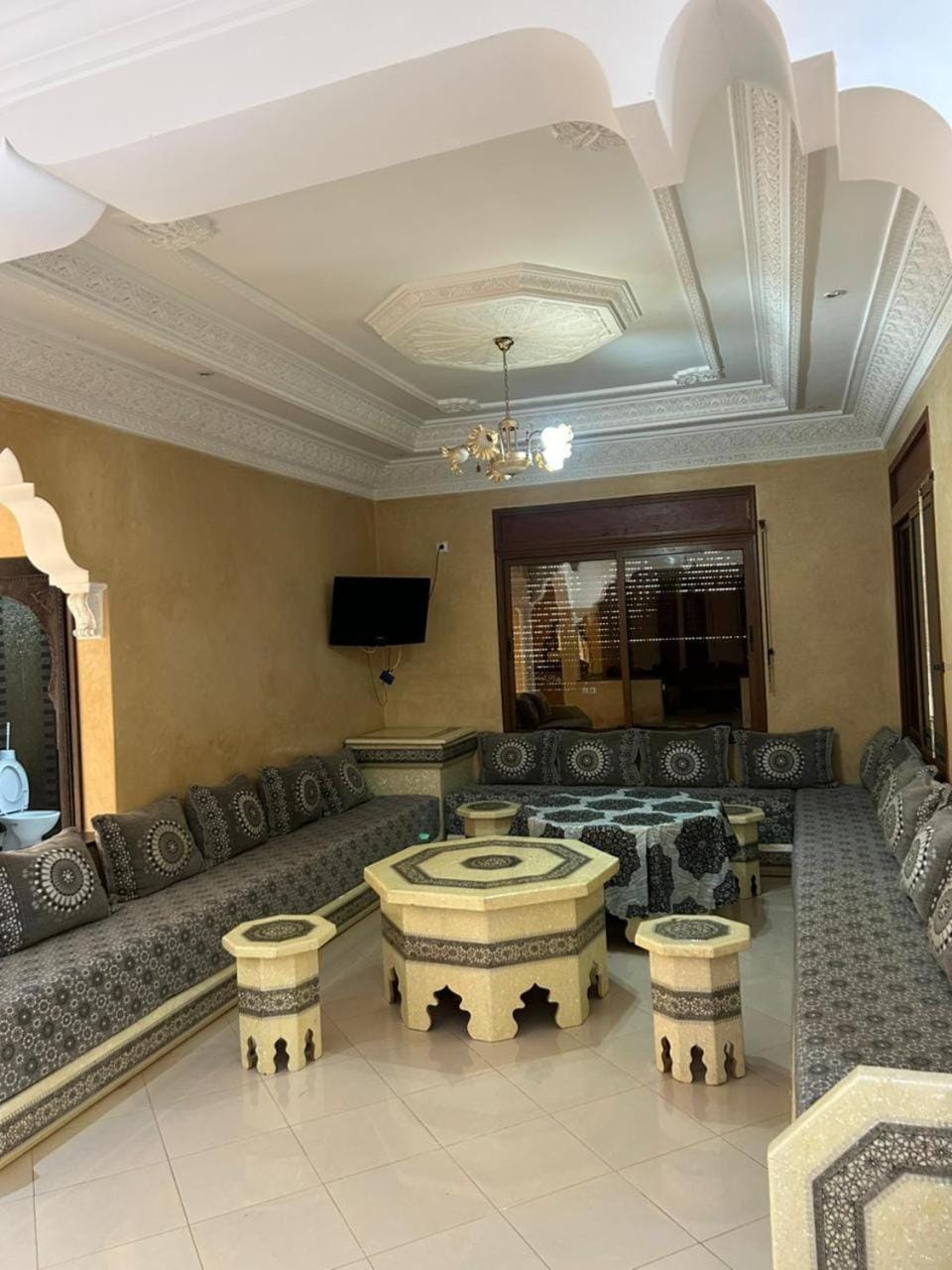Communal lounge/ TV room