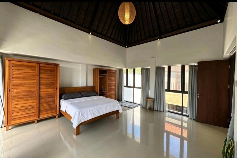 Property building, Bedroom, VIP