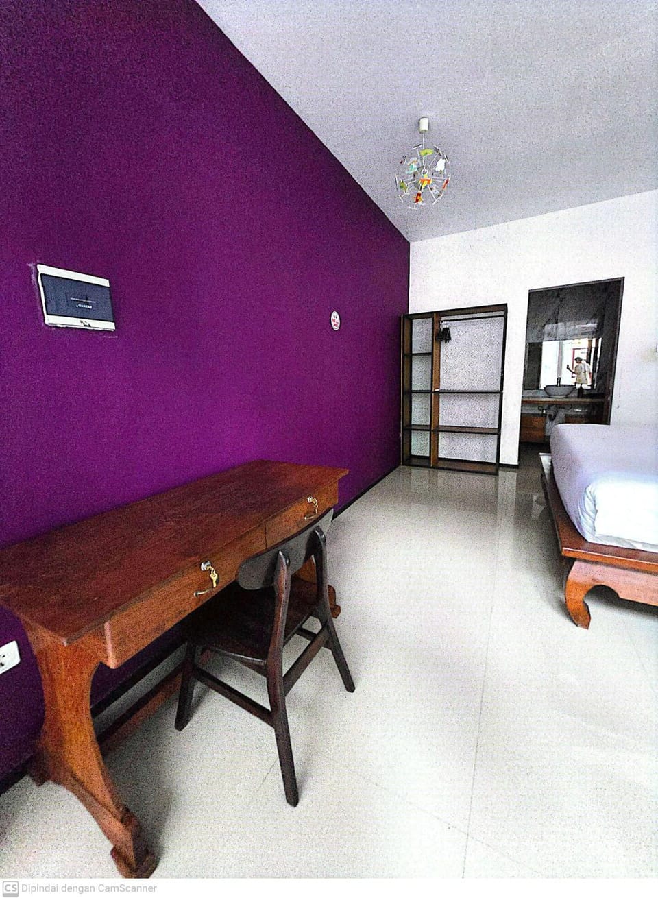 Bed, Photo of the whole room, Seating area, Bedroom