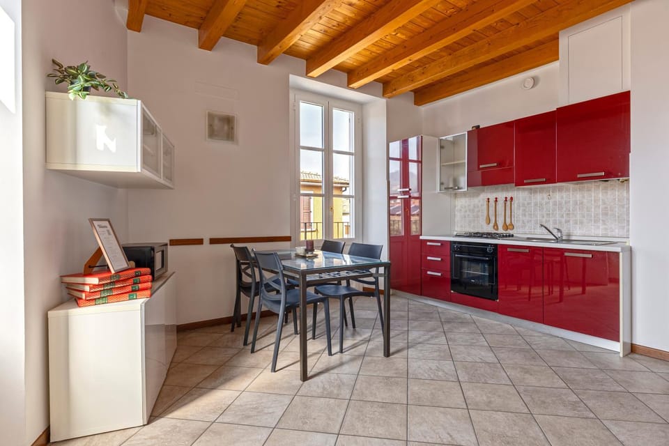 Kitchen or kitchenette, kitchen