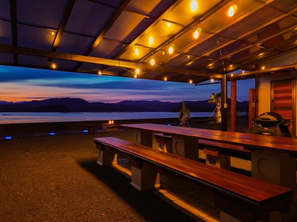 Natural landscape, Seating area, Dining area, Sea view, Sea view