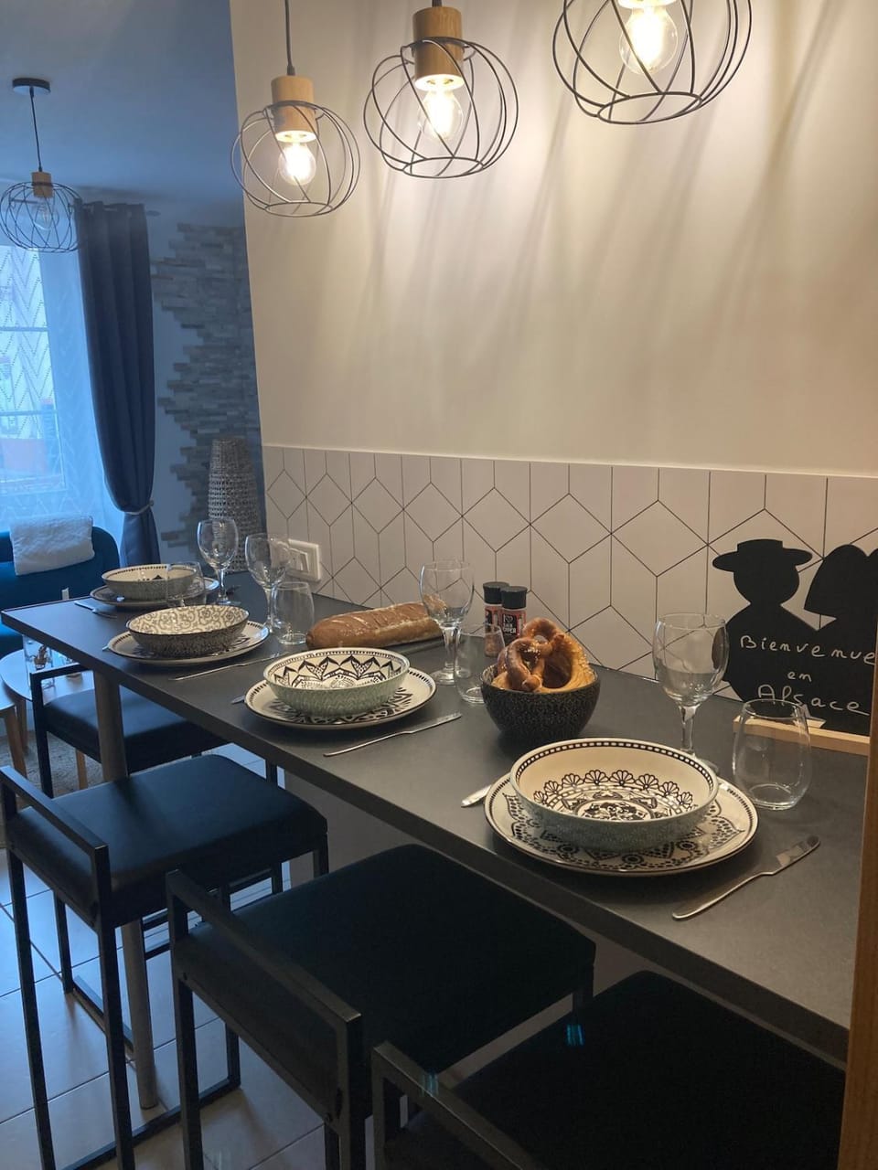 Dining area, kitchen