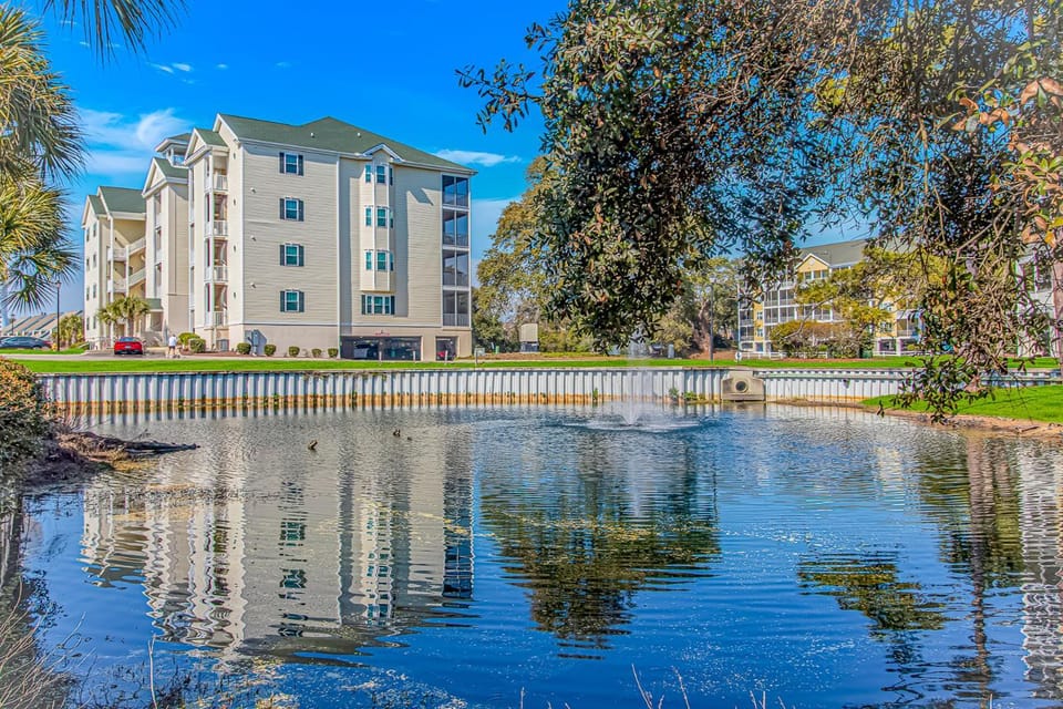 Bright and Modern, Family Friendly Escape w/ Elevator! Charleston Village 201 House in North Myrtle Beach