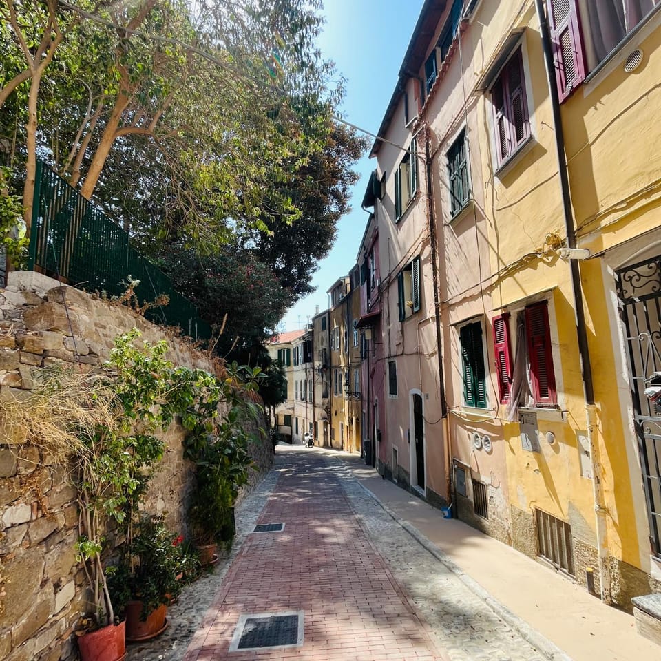 Property building, Day, Neighbourhood, Street view