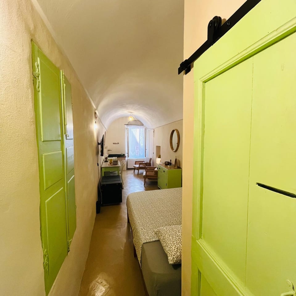 Photo of the whole room, wardrobe