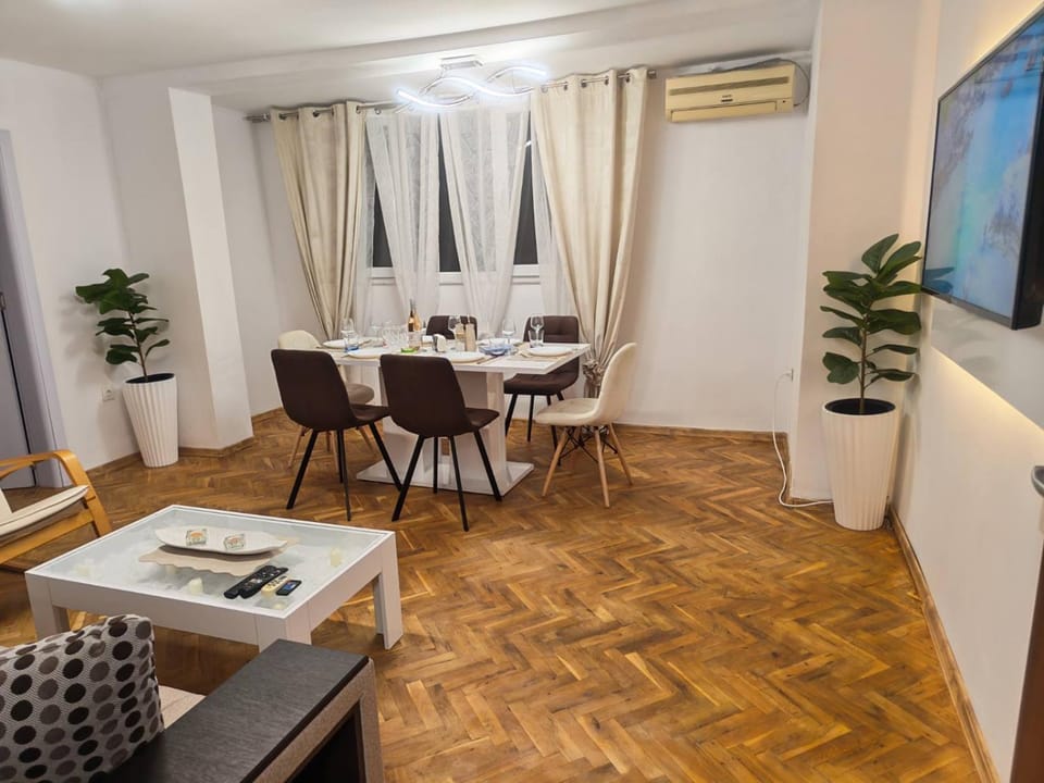 Aglaya 2 - Lazur Apartment in Burgas