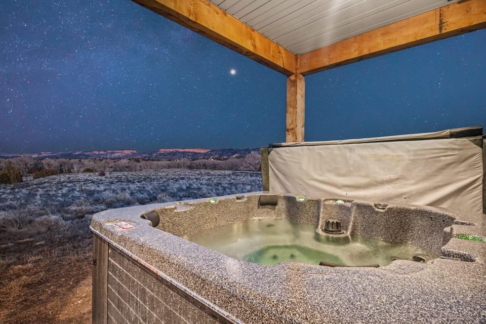 Night, Natural landscape, Hot Tub