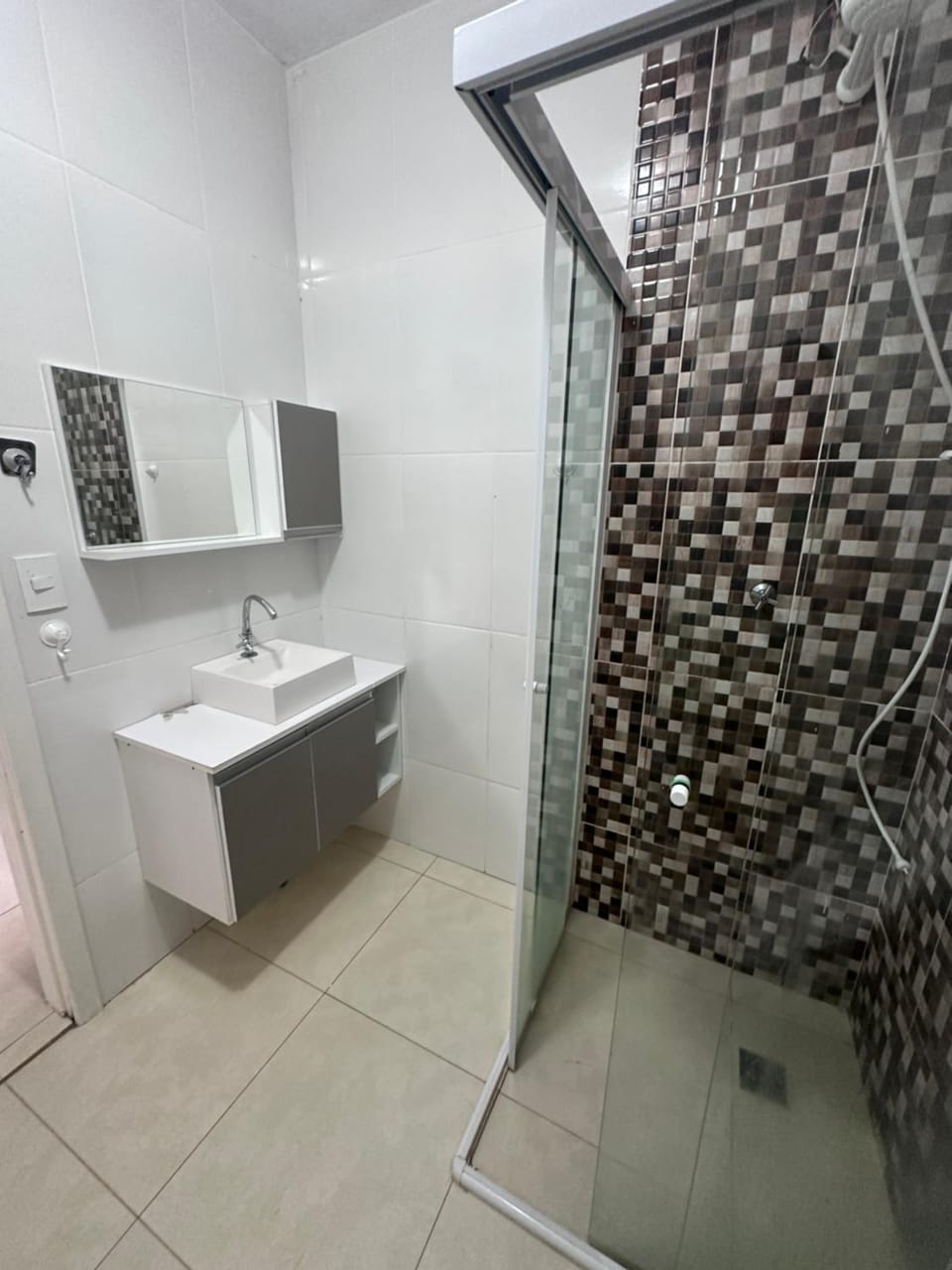 Shower, Bathroom