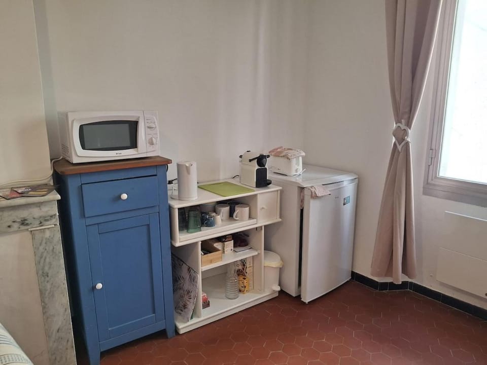 Logement indépendant, coeur de village provençal Apartment in Solliès-Toucas