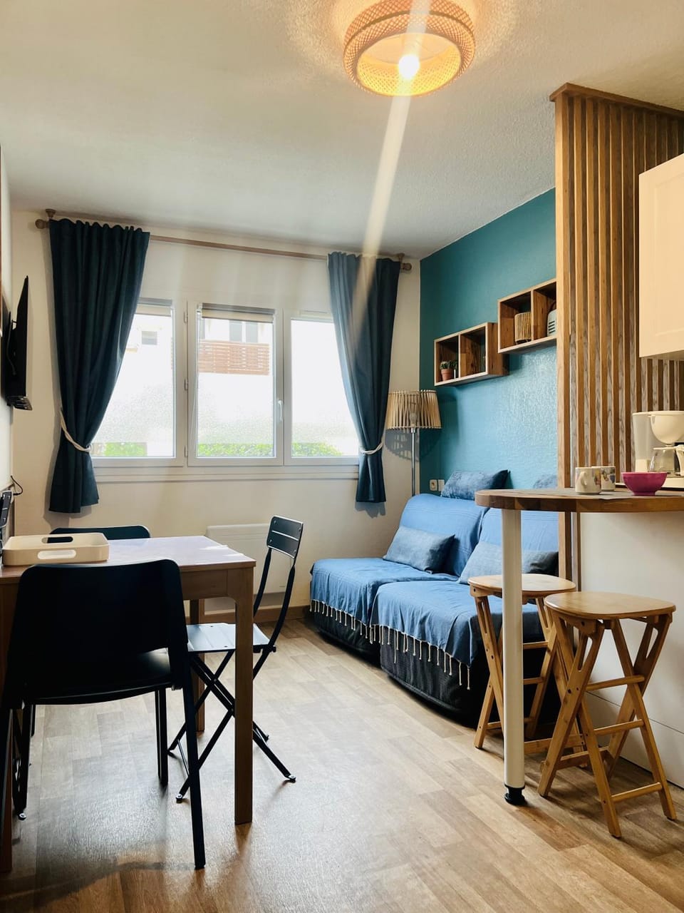 Living room, Lounge or bar