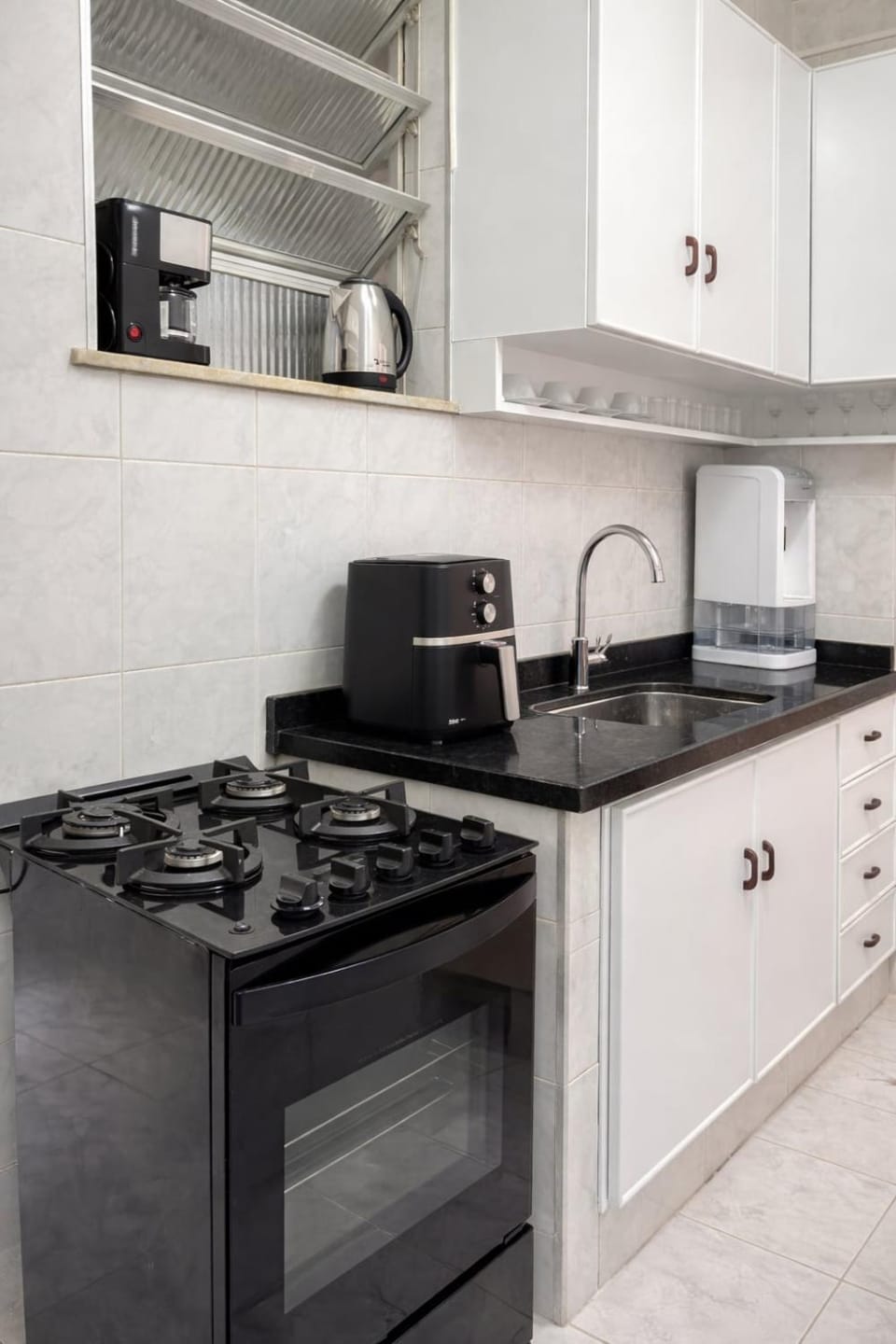 Communal kitchen, kitchen