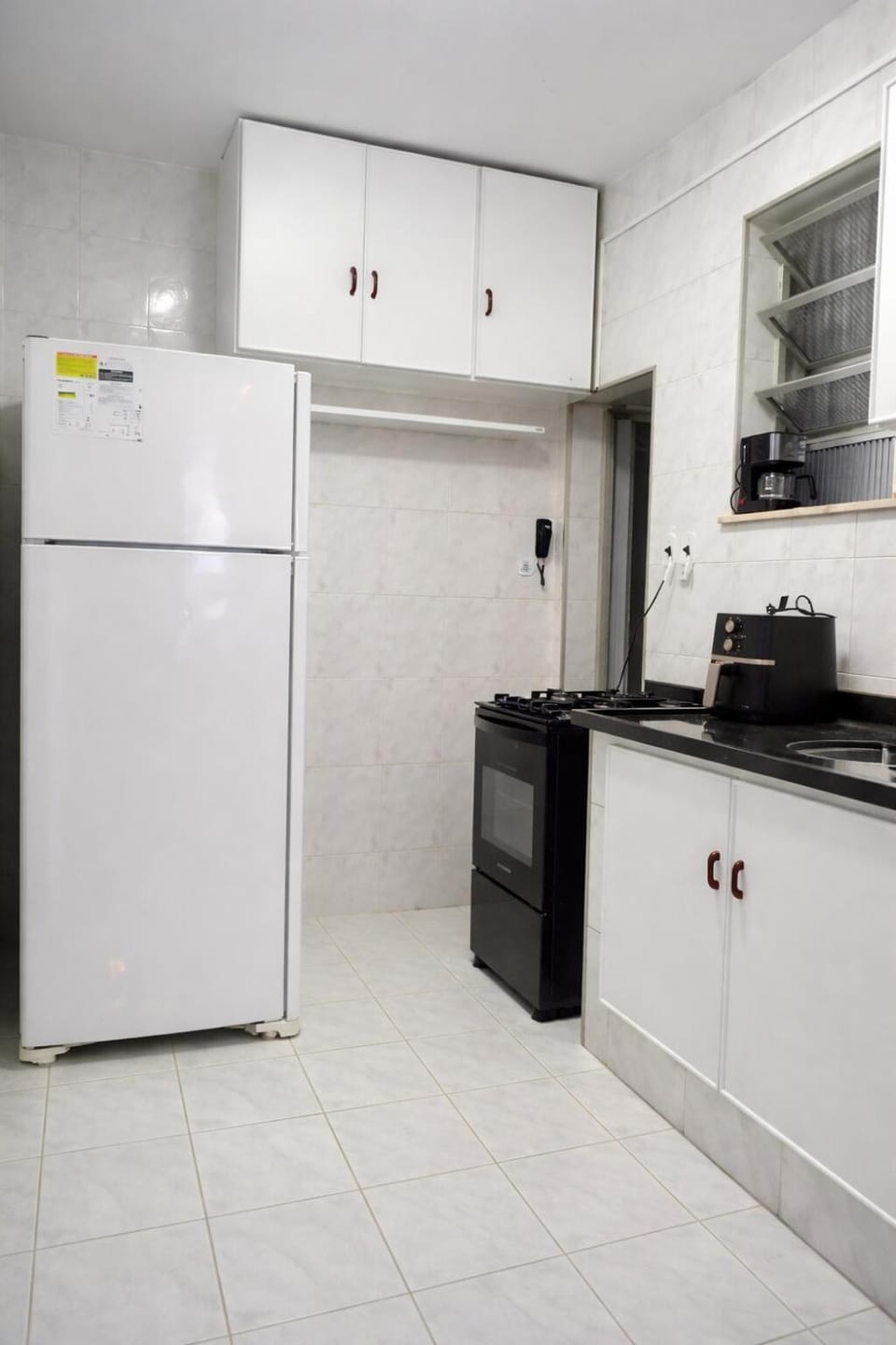 Kitchen or kitchenette, Communal kitchen, kitchen